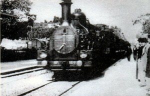 Первый фильм братьев Люмьер «Прибытие поезда на вокзал Ла-Сиоты ». 1895 г.