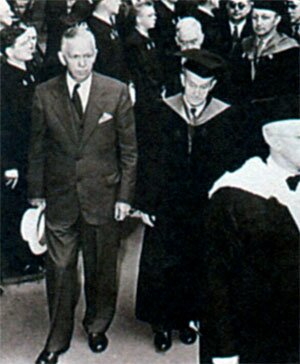 Маршалл на Гарвардской конференции. 1947 г.