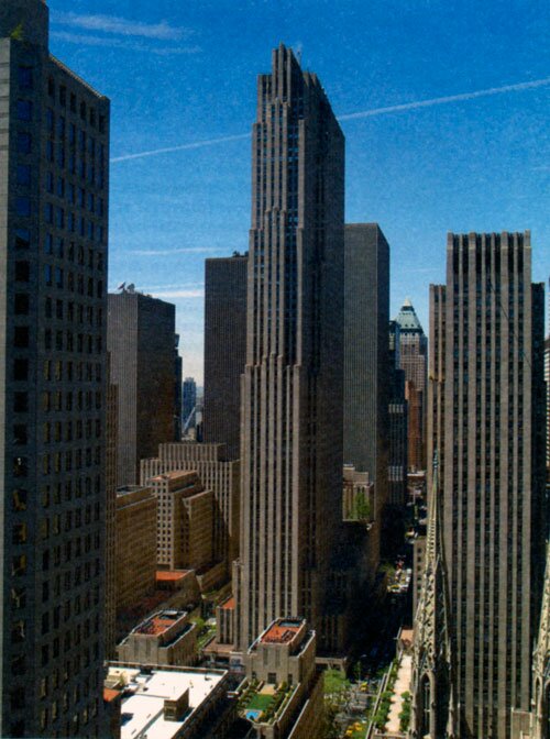 Рокфеллеровский центр в Нью-Йорке комплекс офисных зданий. Построен в 1930-е гг.