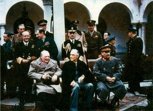 Уинстон Черчилль, Франклин Рузвельт, Иосиф Сталин. Ялта. Февраль 1945 г.