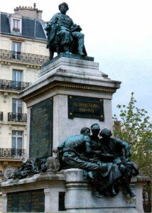 Памятник Александру Дюма в Париже